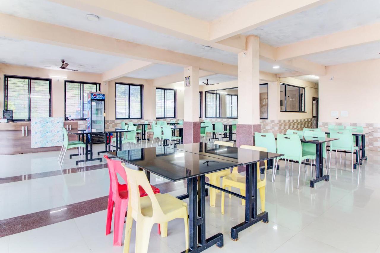 Oyo 48915 Chaitanya Green Park Hotel Vani Exterior photo